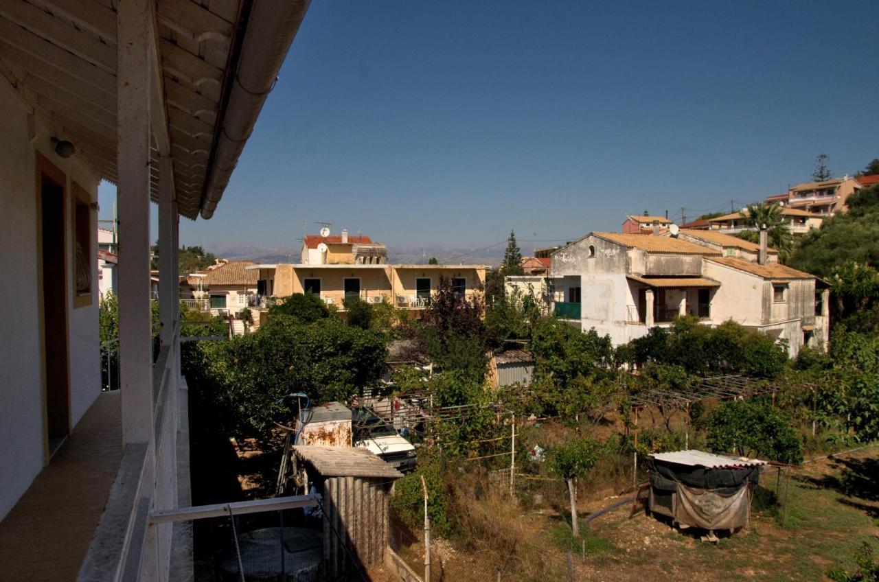 Nicola'S Apartments Kassiopi Exterior photo