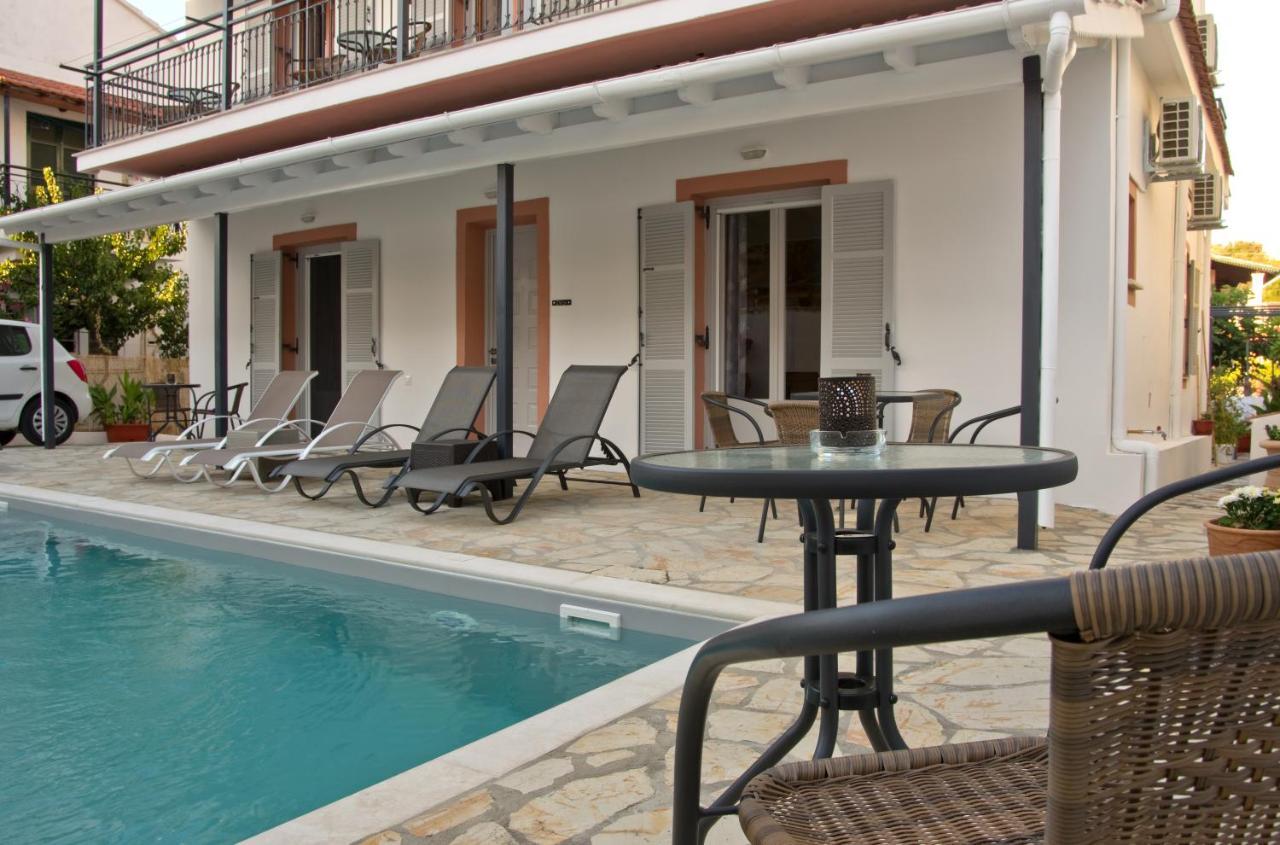 Nicola'S Apartments Kassiopi Exterior photo